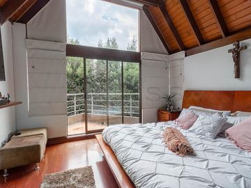 casa en venta en bosque de pinos-usaquén. Cod V5282
