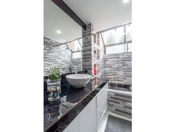 casa en venta en bosque de pinos-usaquén. Cod V5282