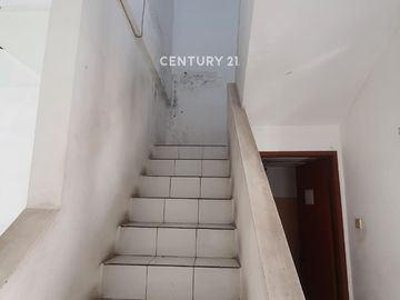 Ruko 2 Lantai Siap Pakai Strategis Di Taman Holis Indah 2 Bandung