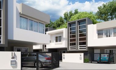 Townhouses for Sale in 138 East Overlook in Banawa