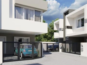 Townhouses for Sale in 138 East Overlook in Banawa