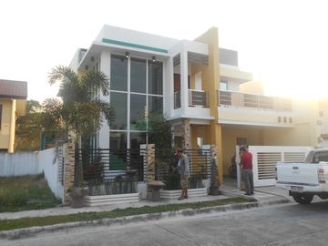 4 Bedrooms 2 Storey House and Lot for Sale in Pampang A.C