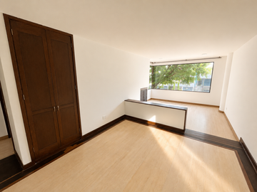 apartamento en arriendo en santa barbara central-usaquén. Cod A1409238