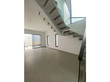 VENTA CASA POR ESTRENAR EN URBANIZACION EL CONDADO
