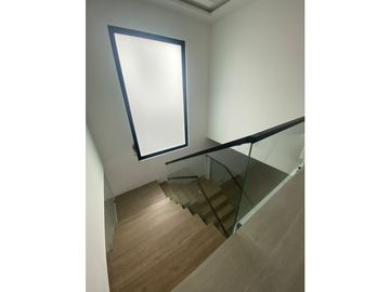 VENTA CASA POR ESTRENAR EN URBANIZACION EL CONDADO