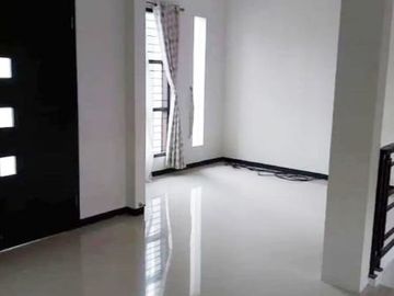 Di Sewakan Rumah Siap Huni 4 Kamar Lokasi Strategis di Jl. Turangga, Lengkong Bandung