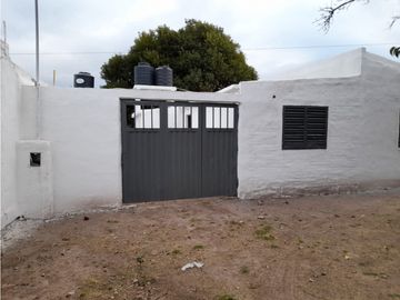 VENDO Barrio EL CERRITO 2 CASAS con Renta ESCRITURA