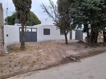 VENDO Barrio EL CERRITO 2 CASAS con Renta ESCRITURA