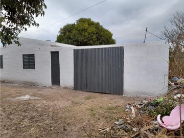 VENDO Barrio EL CERRITO 2 CASAS con Renta ESCRITURA