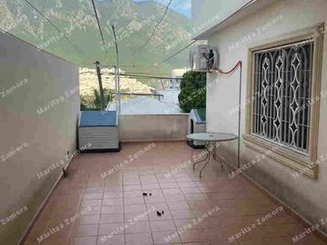 Venta de Casa en Colonia Satelite 2o sector, Monterrey N.L.