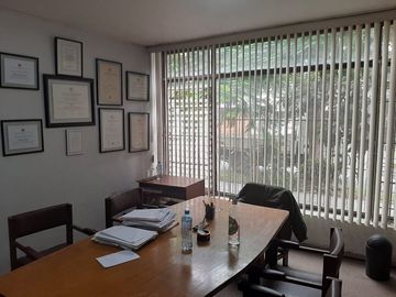 VENTA DE CASA COMO TERRENO, VENTA FINANCIADA, 390 M2, 4 PISOS + AZOTEA