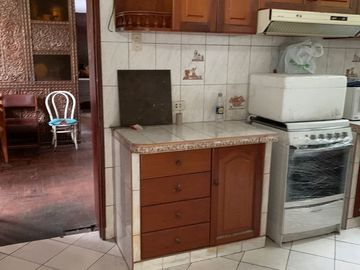 VENTA DE CASA COMO TERRENO, VENTA FINANCIADA, 390 M2, 4 PISOS + AZOTEA
