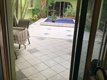 VENTA DE CASA COMO TERRENO, VENTA FINANCIADA, 390 M2, 4 PISOS + AZOTEA