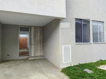 casa en venta en ciudad country. Cod V15098