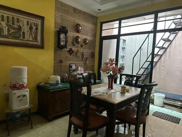 Rumah Di Taman Pegangsaan Indah, Kelapa Gading.