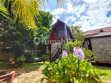 Tanah Ada Bungalow, Mini Bar, Pool, Luas 600 M, Di Jagakarsa