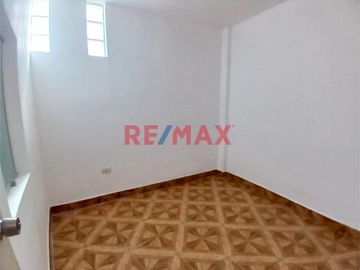 ✨ ¡OPORTUNIDAD ÚNICA! ✨

🏠 Casa Urbana en Venta 🏡
📍 La Esperanza, Sector Central, a solo media cuadra de Av. Tupac Amaru y a 2 cuadras de PRECIO UN