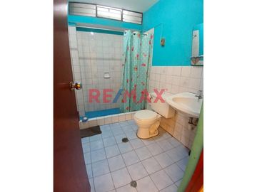 ✨ ¡OPORTUNIDAD ÚNICA! ✨

🏠 Casa Urbana en Venta 🏡
📍 La Esperanza, Sector Central, a solo media cuadra de Av. Tupac Amaru y a 2 cuadras de PRECIO UN