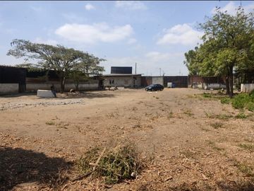 VENTA TERRENO CON EDIFICACION EN DURAN