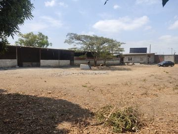 VENTA TERRENO CON EDIFICACION EN DURAN