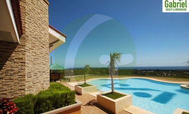 High End Lot only subdivision in Crown Heights Compostela