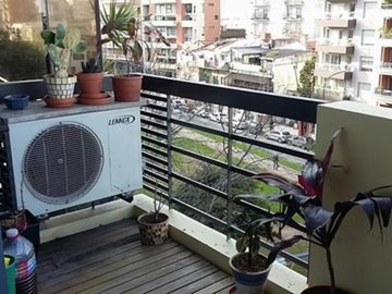 Hermoso semipiso de dos ambientes en Saavedra