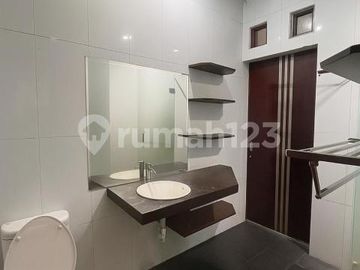 For Sale Harga Dibawah Pasaran Rumah 2 Lantai Villa Serpong Tangerang