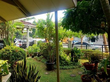 Rumah Megah dan Mewah di Giri Loka BSD City, Strategis