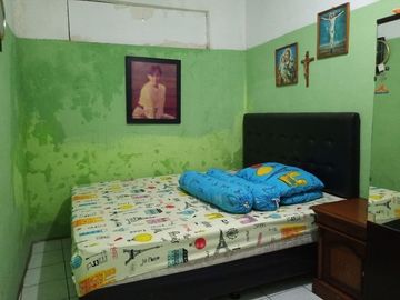 Di Jual Rumah Dekat Bandara Husein 4 Kamar di Jl. Ciroyom Bandung