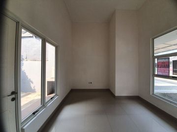Rumah Strategis di Serpong Garden Cisauk 8743