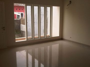 Rumah Strategis dan Siap Huni di Sektor 9 Maleo Bintaro Jaya 6043