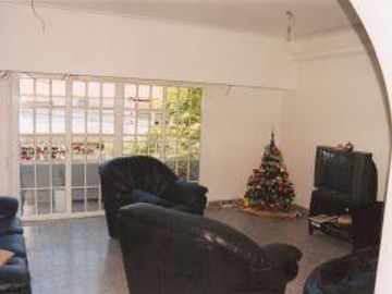 Casa en Av. Rosales, Lanus, R. de Escalada