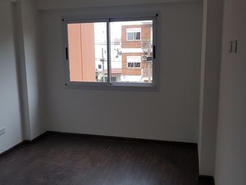 Departamento en venta en Remedios de Escalada Oeste