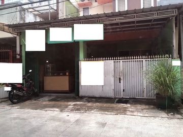 DIJUAL CEPAT !! Rumah Cocok untuk Usaha di BCS Kelapa Gading , Bisa Nego , Bisa DISEWAKAN