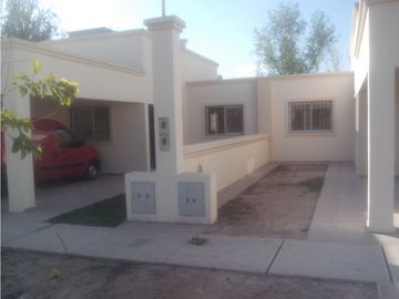 CASA EN BARRIO PRIVADO LAS MORAS