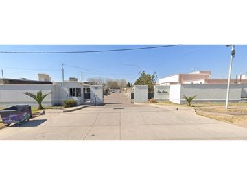 CASA EN BARRIO PRIVADO LAS MORAS