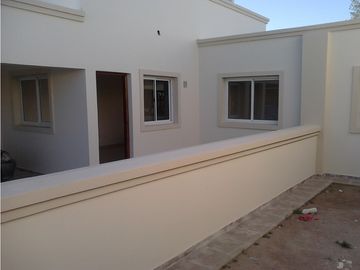 CASA EN BARRIO PRIVADO LAS MORAS