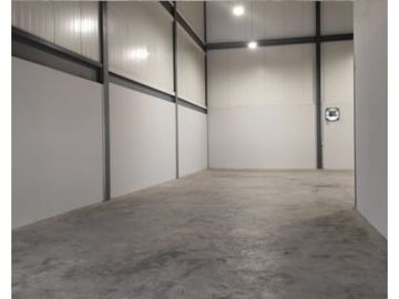 SEA SEA CONFIABLE VENDE OFIBODEGA EN MILLA 8