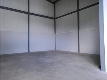SEA SEA CONFIABLE VENDE OFIBODEGA EN MILLA 8