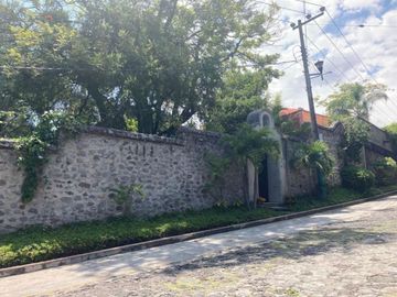 Casa en Fraccionamiento en Las Quintas Cuernavaca - CAEN-954-Fr