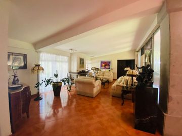 Casa en Fraccionamiento en Las Quintas Cuernavaca - CAEN-954-Fr