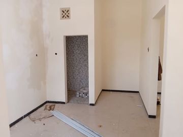 TERLARIS RUMAH MODERN 0 M JALAN UTAMA DEKAT KAMPUS UMM MALANG