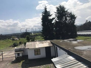 Extensa propiedad de Venta sector Tambillo
