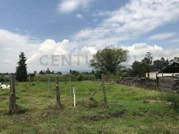 Extensa propiedad de Venta sector Tambillo