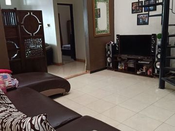 Rumah Pandugo Rungkut Fully Furnish 2.35 M negoo