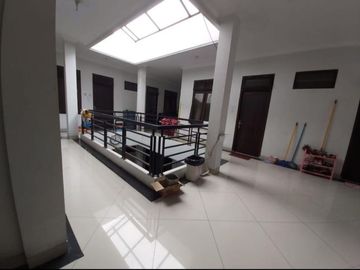 Rumah induk dan kost exclusive di jalan palagan dekat kampus UGM
