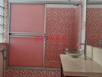 ✨ ¡Oportunidad Única en Urb Cafe Perú, Chiclayo! ✨

Descubre tu futuro hogar en este espacioso y acogedor condominio , ubicado en una de las áreas m