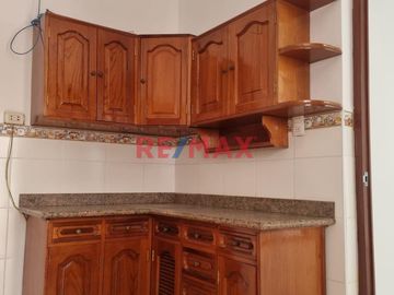 ✨ ¡Oportunidad Única en Urb Cafe Perú, Chiclayo! ✨

Descubre tu futuro hogar en este espacioso y acogedor condominio , ubicado en una de las áreas m