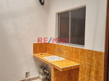 ✨ ¡Oportunidad Única en Urb Cafe Perú, Chiclayo! ✨

Descubre tu futuro hogar en este espacioso y acogedor condominio , ubicado en una de las áreas m