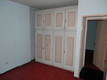 Departamento de 4 amb con balcón. OPORTUNIDAD